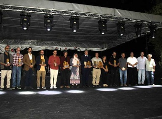 اهدای جوایز مسابقه کارتون و طنز زیتون طلایی | ۲۰۲۵